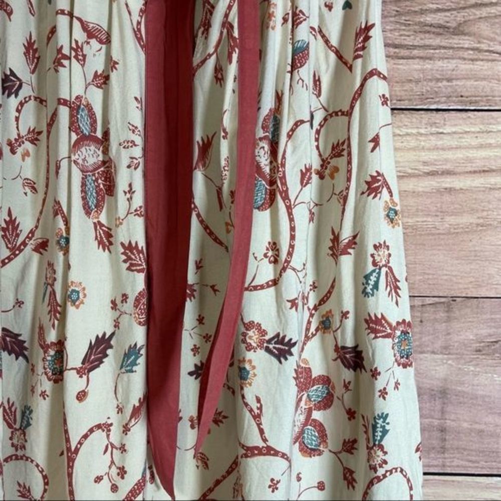 Pithecanthropus Floral Top - Picture 3 of 6